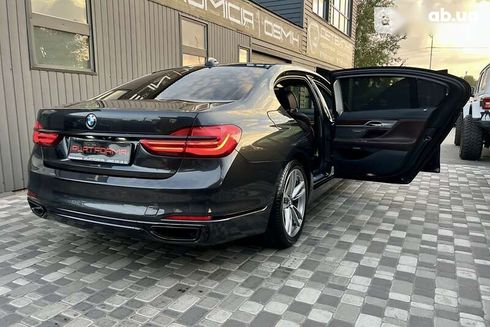 BMW 7 серия 2017 - фото 25