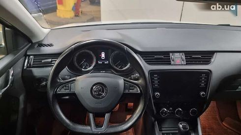 Skoda Octavia 2019 - фото 9