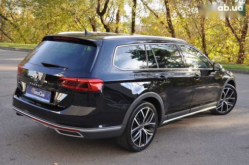 Volkswagen passat alltrack 2022 - фото 10