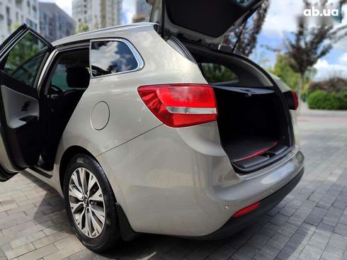 Kia Cee'd 2016 - фото 16
