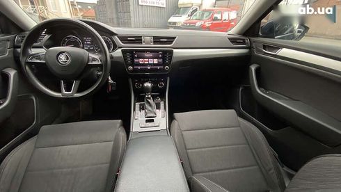 Skoda Superb 2018 - фото 30