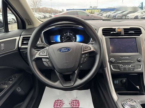 Ford Fusion 2018 - фото 18