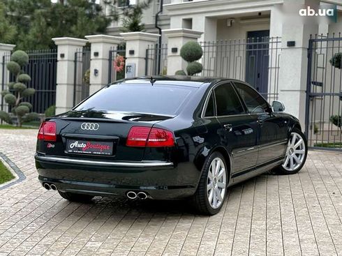 Audi S8 2010 - фото 27