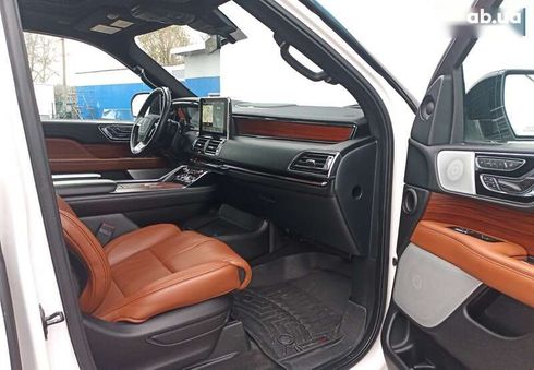 Lincoln Navigator 2018 - фото 24