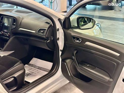 Renault Megane 2018 - фото 16