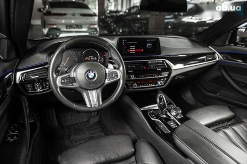 BMW 5 серия 2017 - фото 25