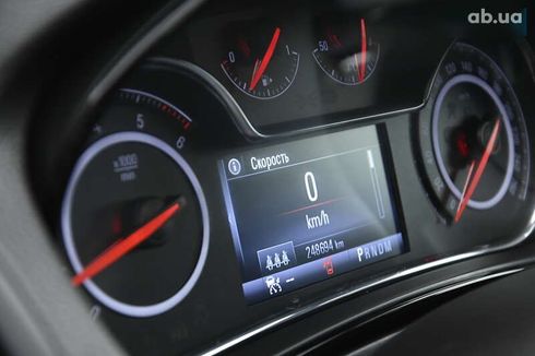 Opel Insignia 2016 - фото 30