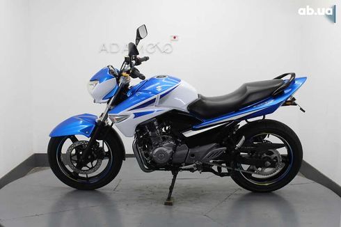 Suzuki GSR 2015 - фото 2
