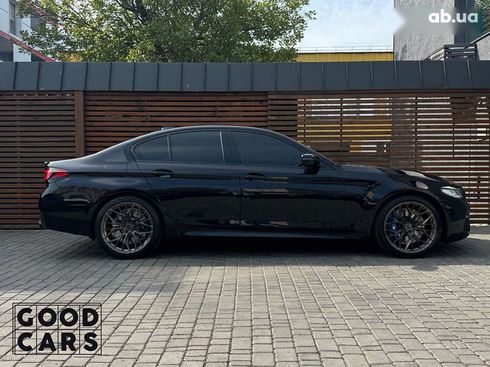 BMW M5 2018 - фото 12