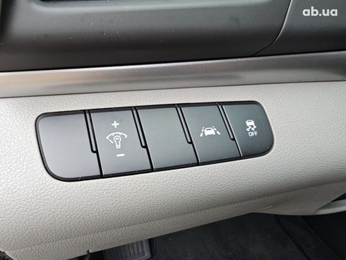Hyundai Elantra 2019 серый - фото 13