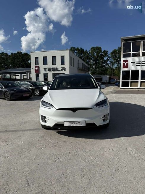 Tesla Model X 2018 - фото 6