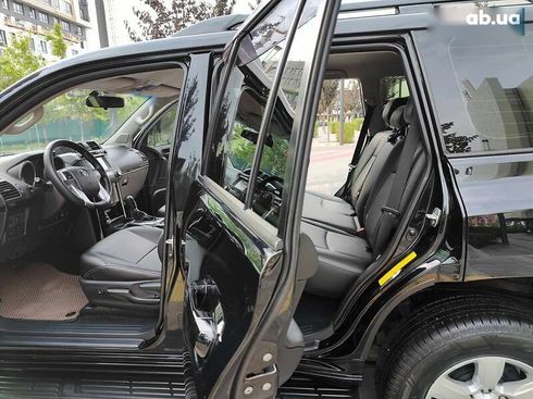 Toyota Land Cruiser Prado 2013 - фото 7