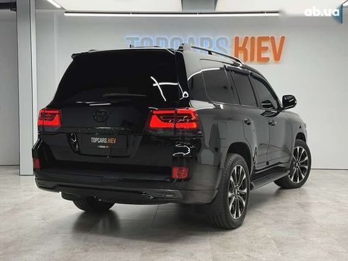 Toyota Land Cruiser 2018 - фото 9