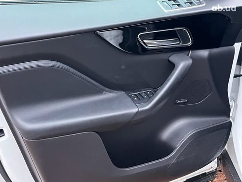 Jaguar F-Pace 2018 белый - фото 31