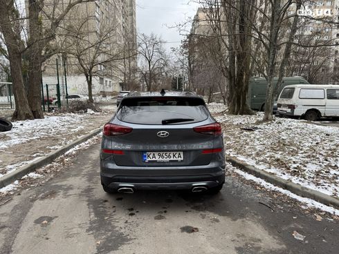 Hyundai Tucson 2019 серый - фото 13
