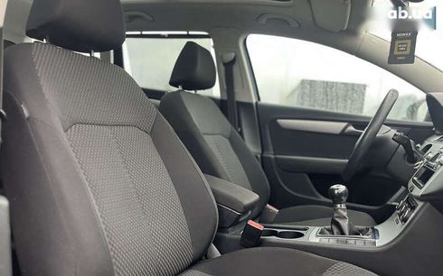 Volkswagen Passat 2012 - фото 17