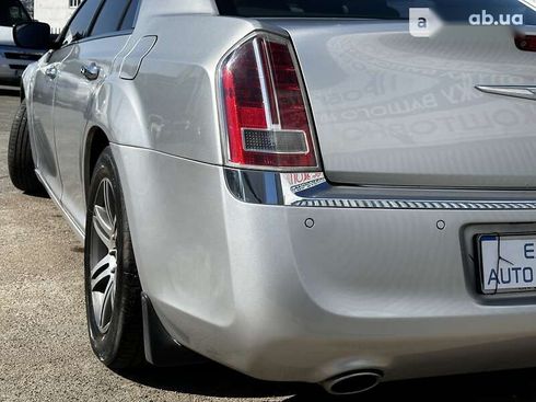 Chrysler 300C 2012 - фото 11