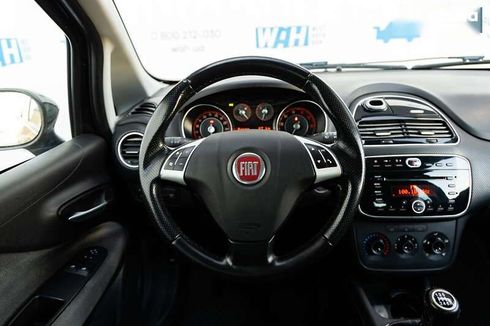 Fiat Punto 2011 - фото 19