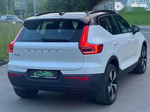 Volvo XC40 2023 - фото 6