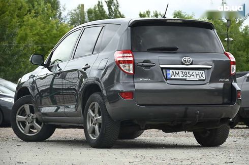 Toyota RAV4 2012 - фото 9