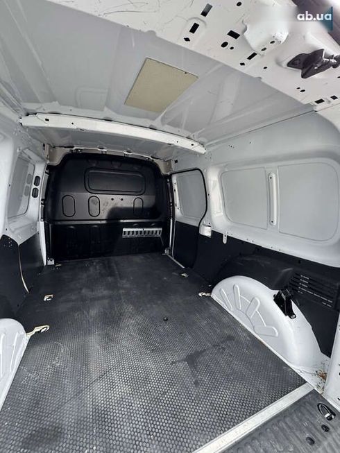 Renault Kangoo 2020 - фото 26