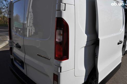 Renault Trafic 2019 - фото 25