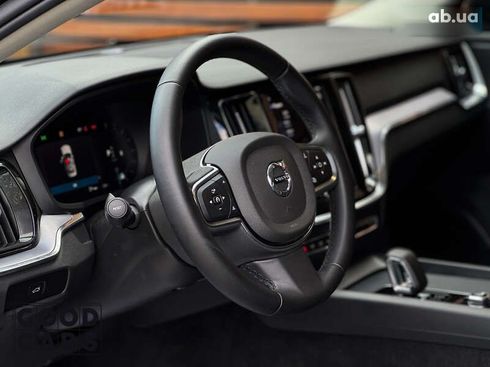 Volvo S60 2024 - фото 8