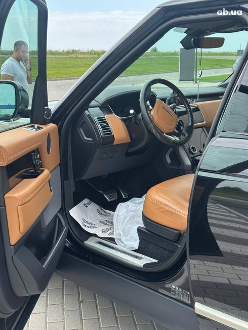 Land Rover Range Rover 2021 черный - фото 12