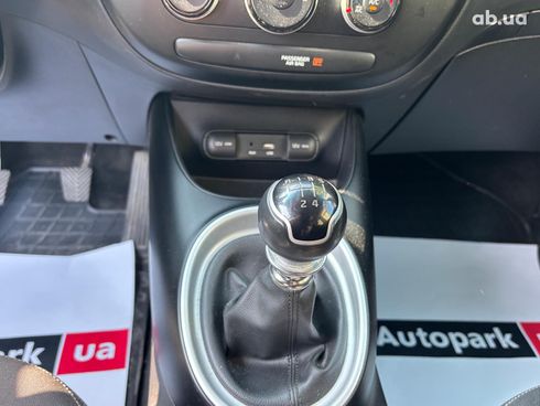 Kia Soul 2015 белый - фото 22