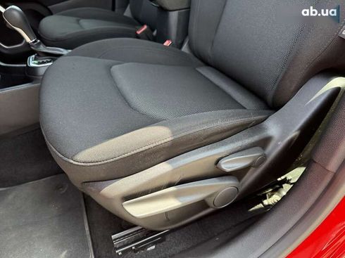 Jeep Renegade 2019 - фото 13