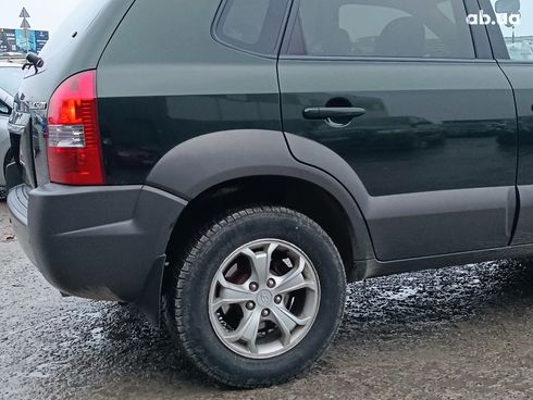 Hyundai Tucson 2008 зеленый - фото 11