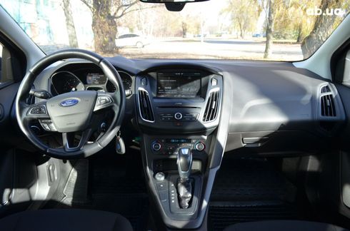 Ford Focus 2015 серый - фото 12