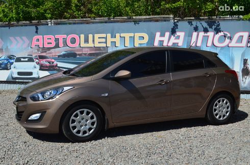 Hyundai i30 2012 коричневый - фото 4