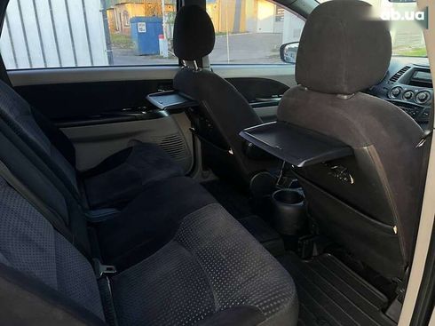 Mitsubishi Grandis 2006 - фото 26