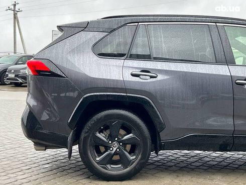 Toyota RAV4 2019 серый - фото 9