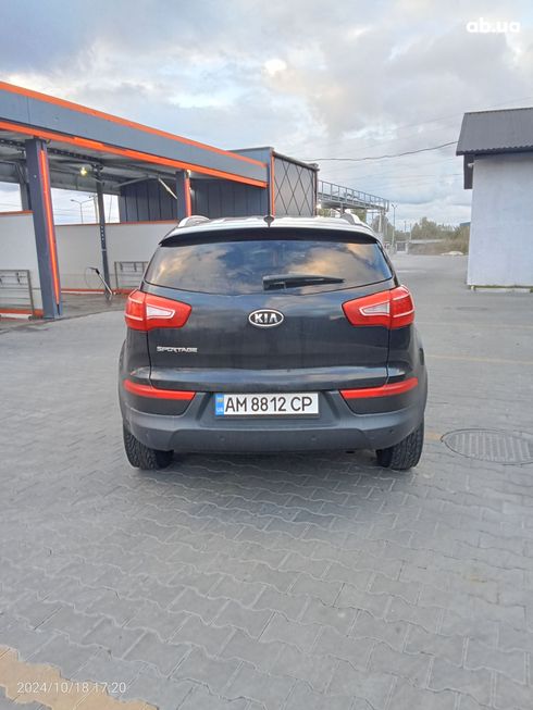 Kia Sportage 2011 черный - фото 4