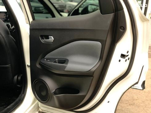 Nissan Juke 2021 белый - фото 24