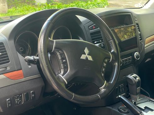 Mitsubishi Pajero Wagon 2008 серый - фото 14