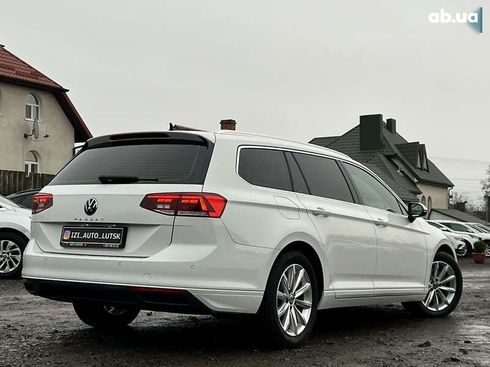 Volkswagen Passat 2021 - фото 8