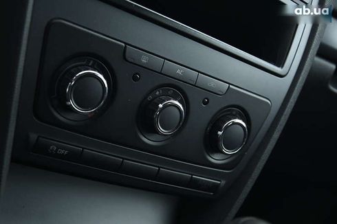 Skoda Octavia 2011 - фото 17