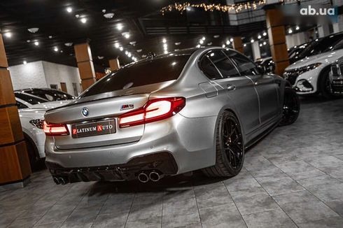 BMW M5 2018 - фото 26