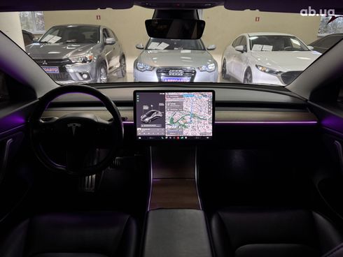 Tesla Model 3 2018 серый - фото 13