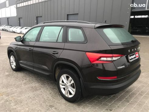 Skoda Kodiaq 2020 коричневый - фото 10