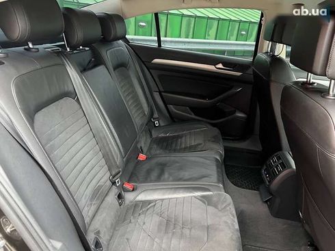 Volkswagen Passat 2018 - фото 19