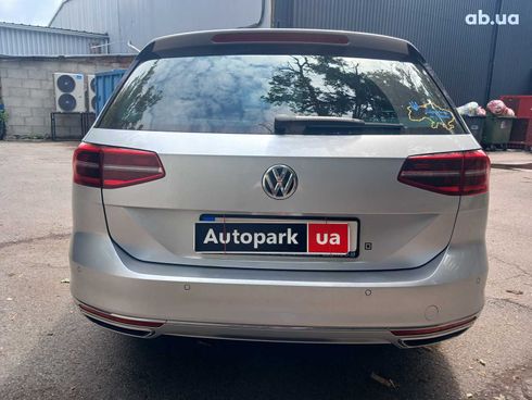 Volkswagen Passat 2017 серый - фото 6