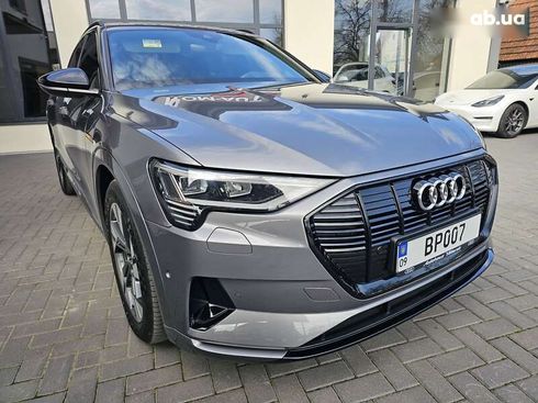 Audi E-Tron 2021 - фото 9