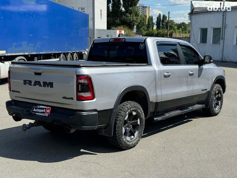 Dodge Ram 2019 серый - фото 5