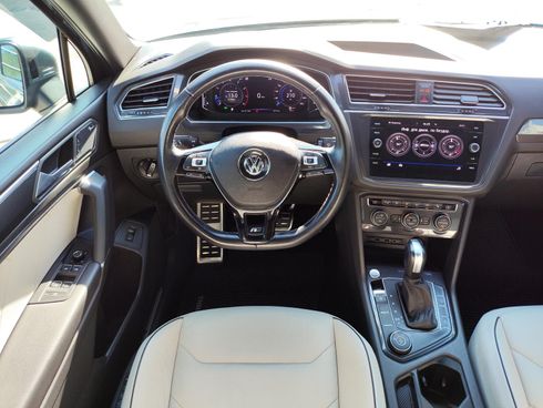 Volkswagen Tiguan 2020 серый - фото 34
