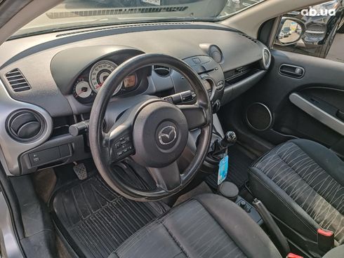 Mazda 2 2007 серый - фото 38