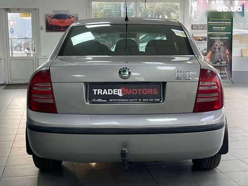 Skoda Superb 2006 - фото 13